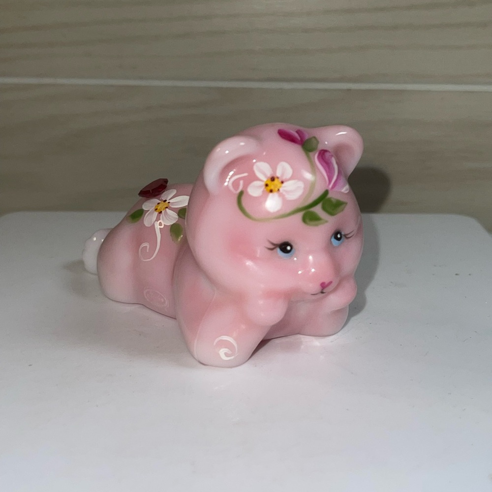 Fenton Glass Rosalene Daydreaming Bear Hand Painted Signed